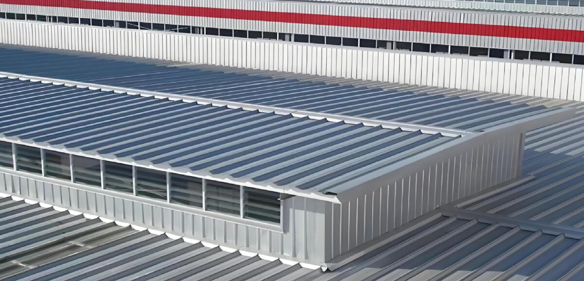 鋼結(jié)構(gòu)車(chē)間褪色、銹蝕、滲漏等修繕三種方法！(圖6)