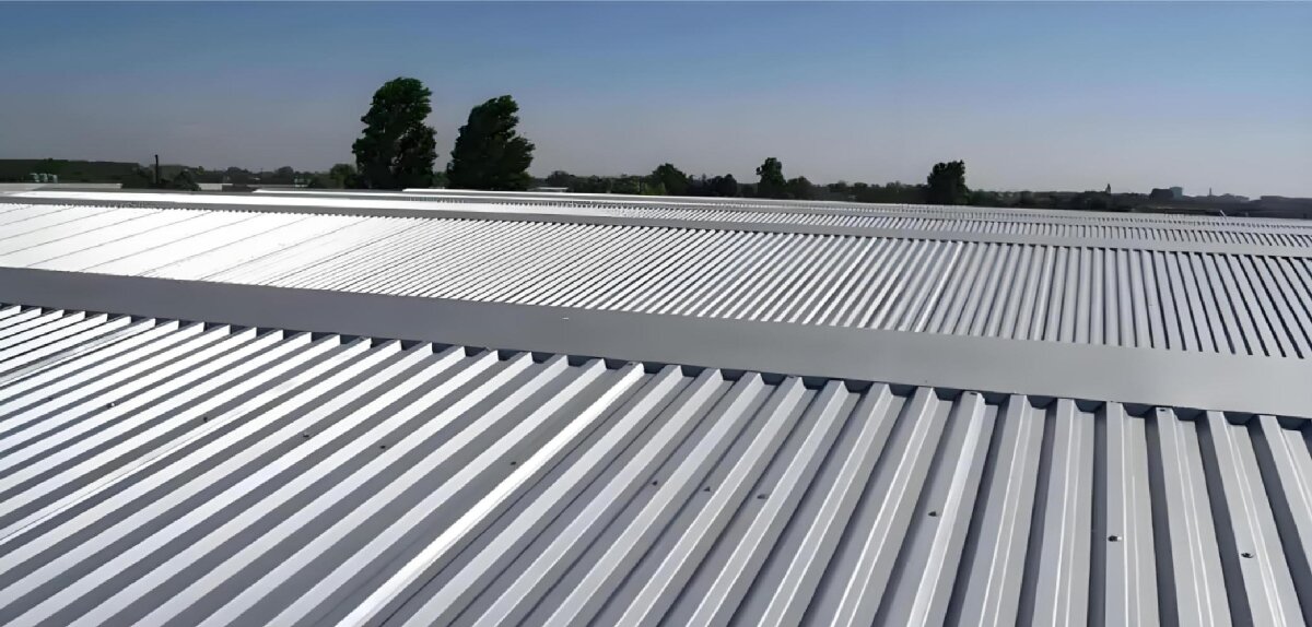 鋼結(jié)構(gòu)車(chē)間褪色、銹蝕、滲漏等修繕三種方法！(圖10)